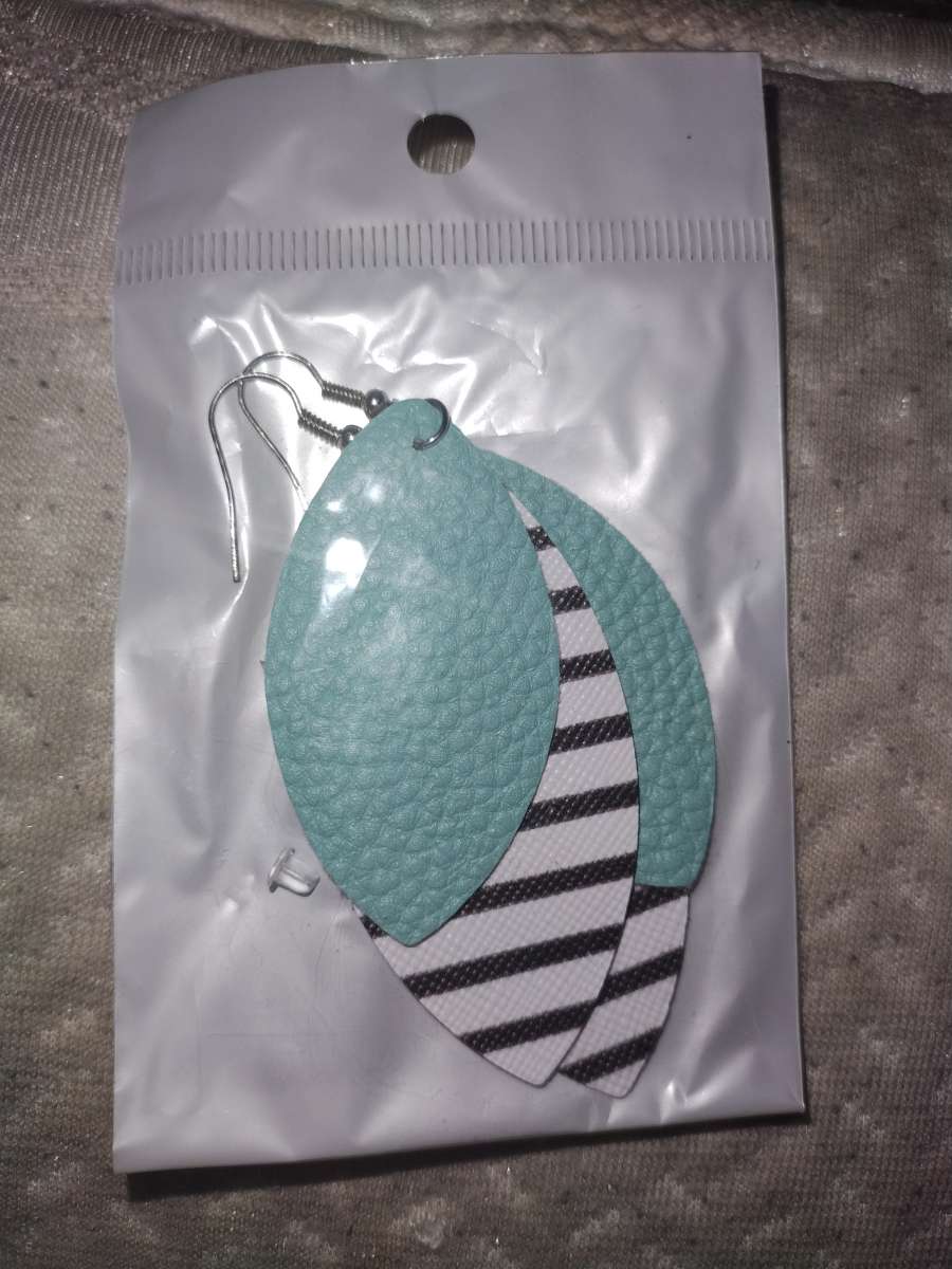 teardrop leaf earrings