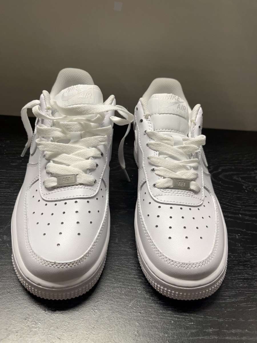 Air Force 1 women sz 7