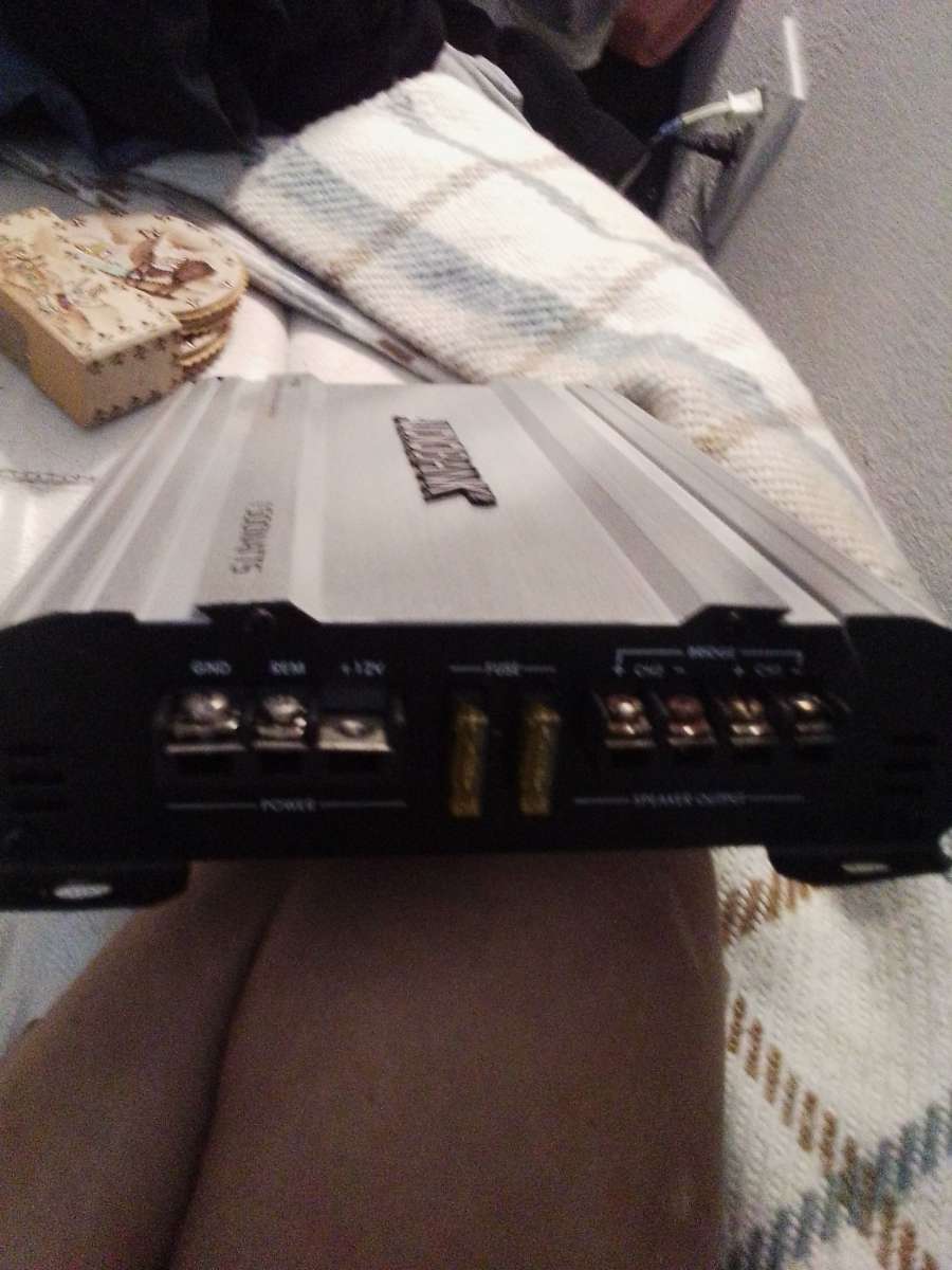 audiomax 1500 watt amp