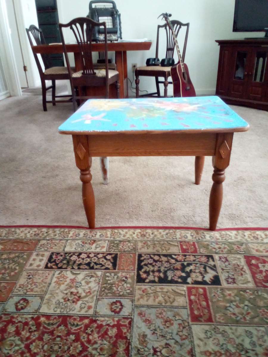 pretty table for the kids 3ft high 3 by 3 top