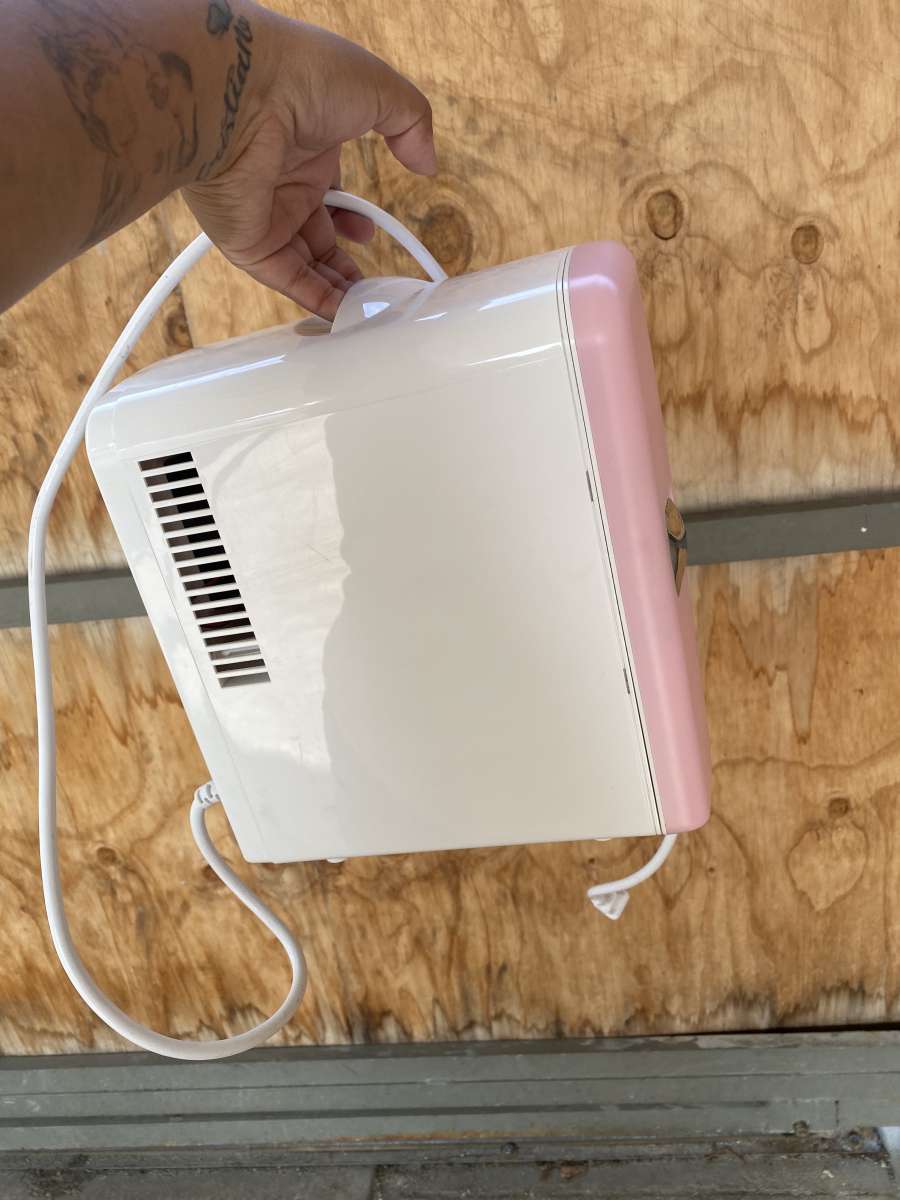 skin care mini fridge