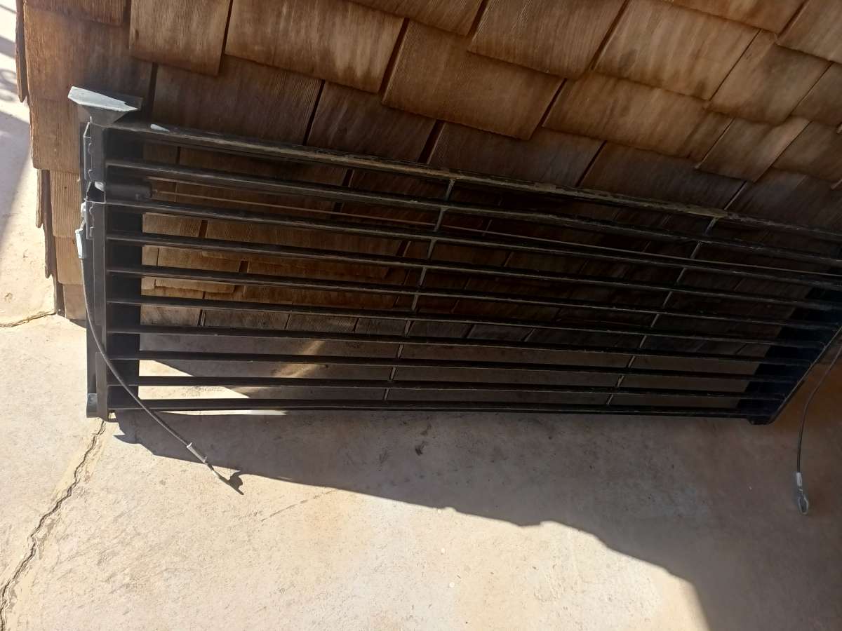 louvered truck tailgate that fits a Dodge Ram 1500