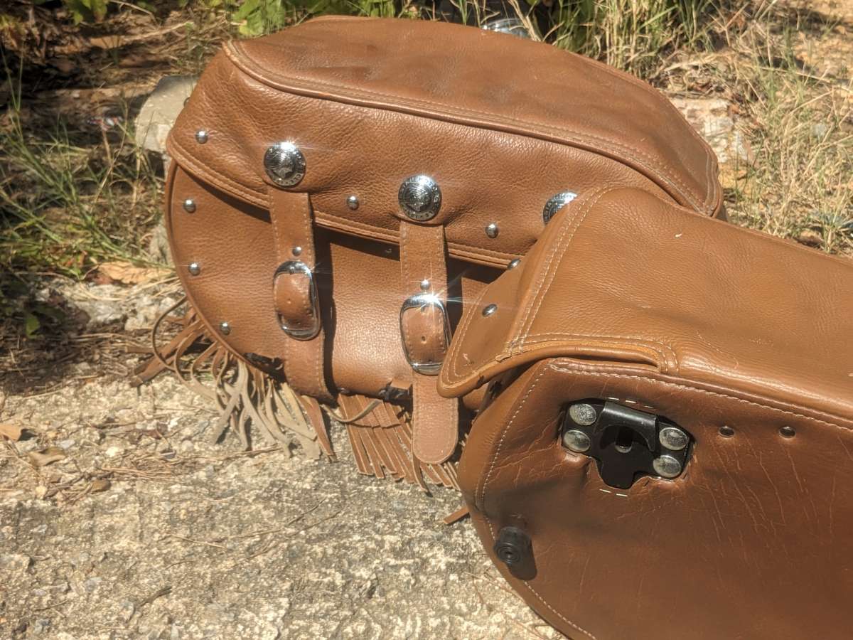 Indian motorcycle saddlebags