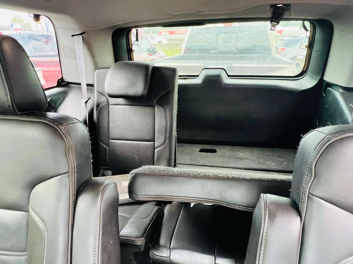 2016 Gmc Yukon Denali 153k millas