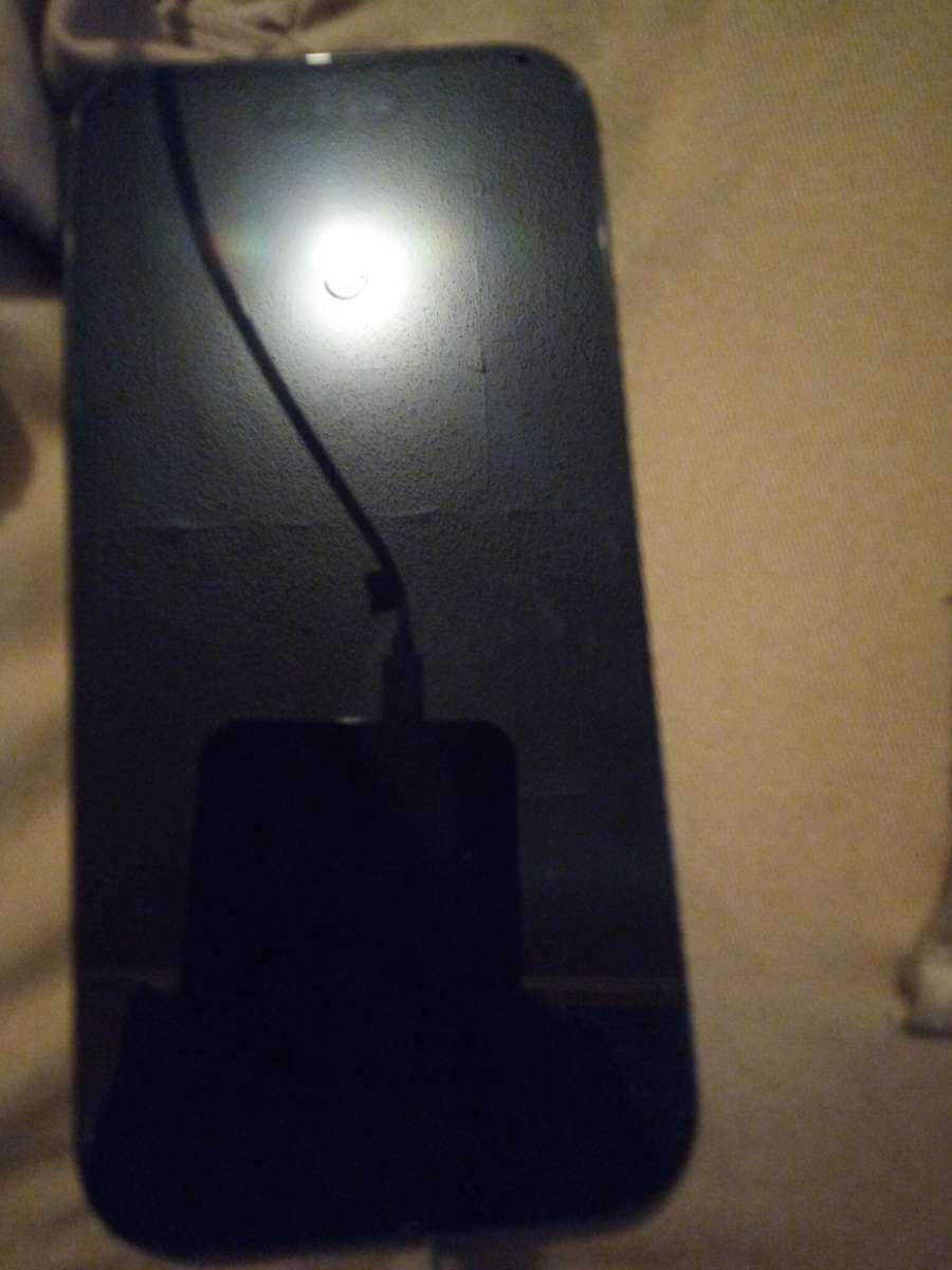 Brand like New iPhone 14 Pro password locked take best offer