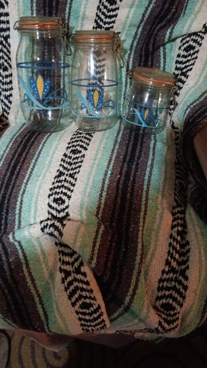 3peice cansdier set with yellow corn flowers