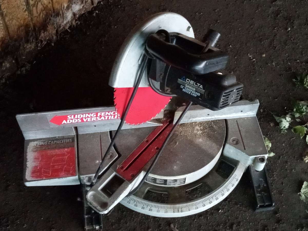 Delta Sidekick 12 in Compound Miter Saw