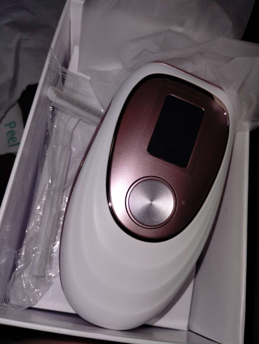 laser hair remover with cooling system