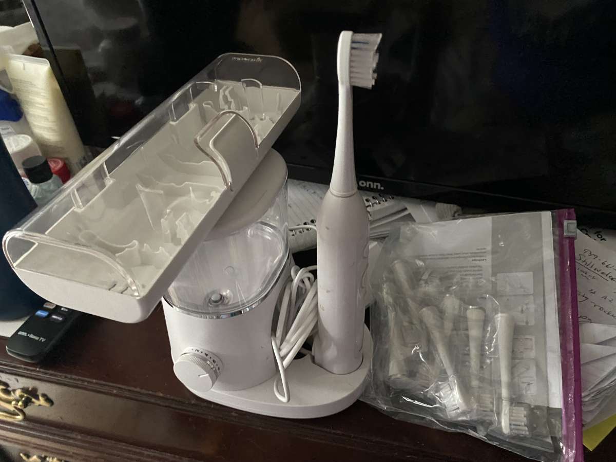 Water pik sonic 2 brand new never been used