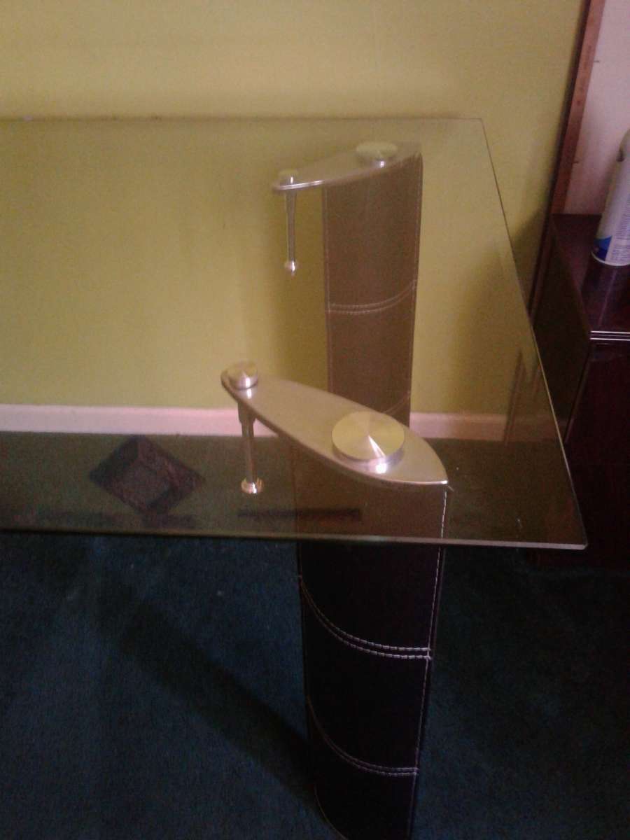 glass table 35 by 59