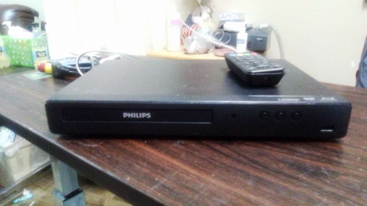 Phillips DVD Bluray plus 10 free your choice