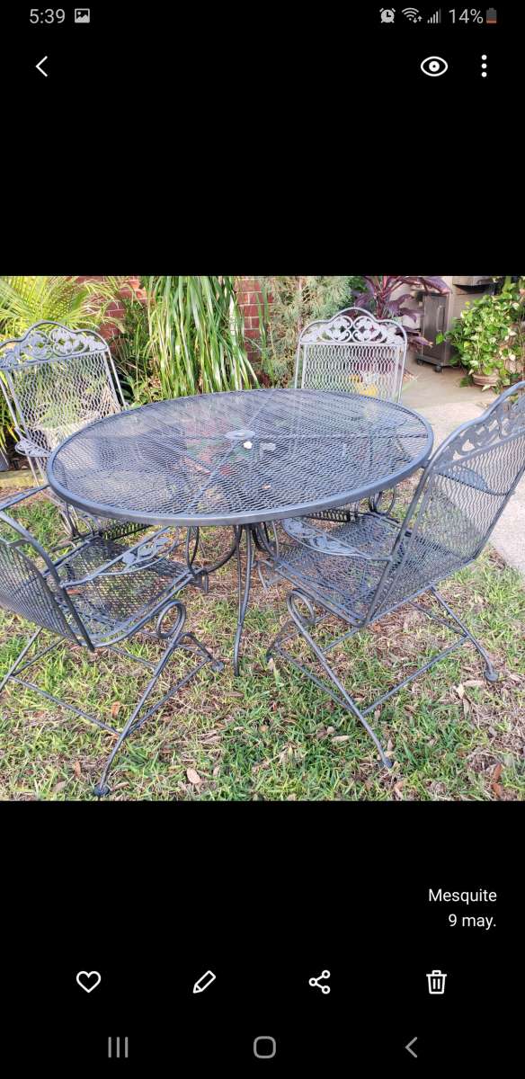 Mesa de patio