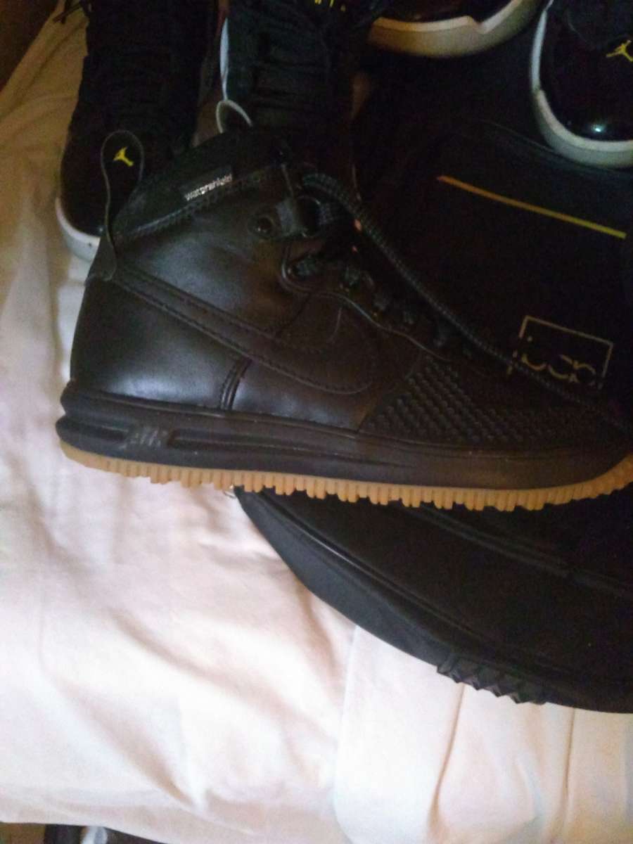 mens shoes Nike LF1