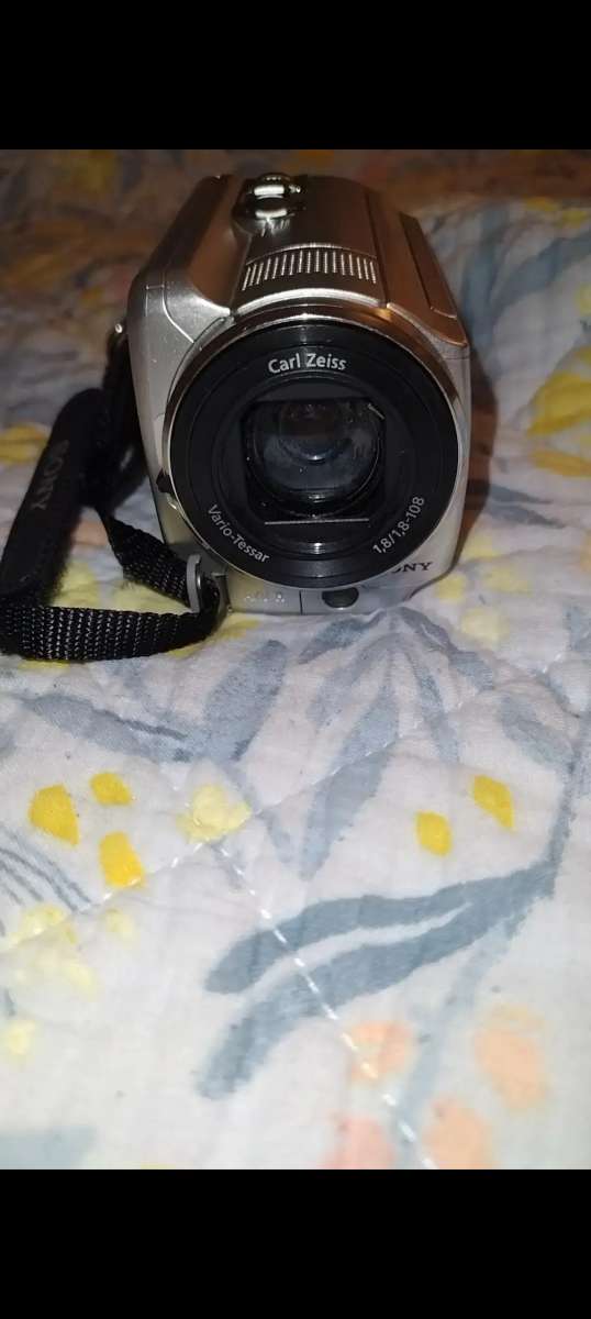 Sony handycam DCRSR68