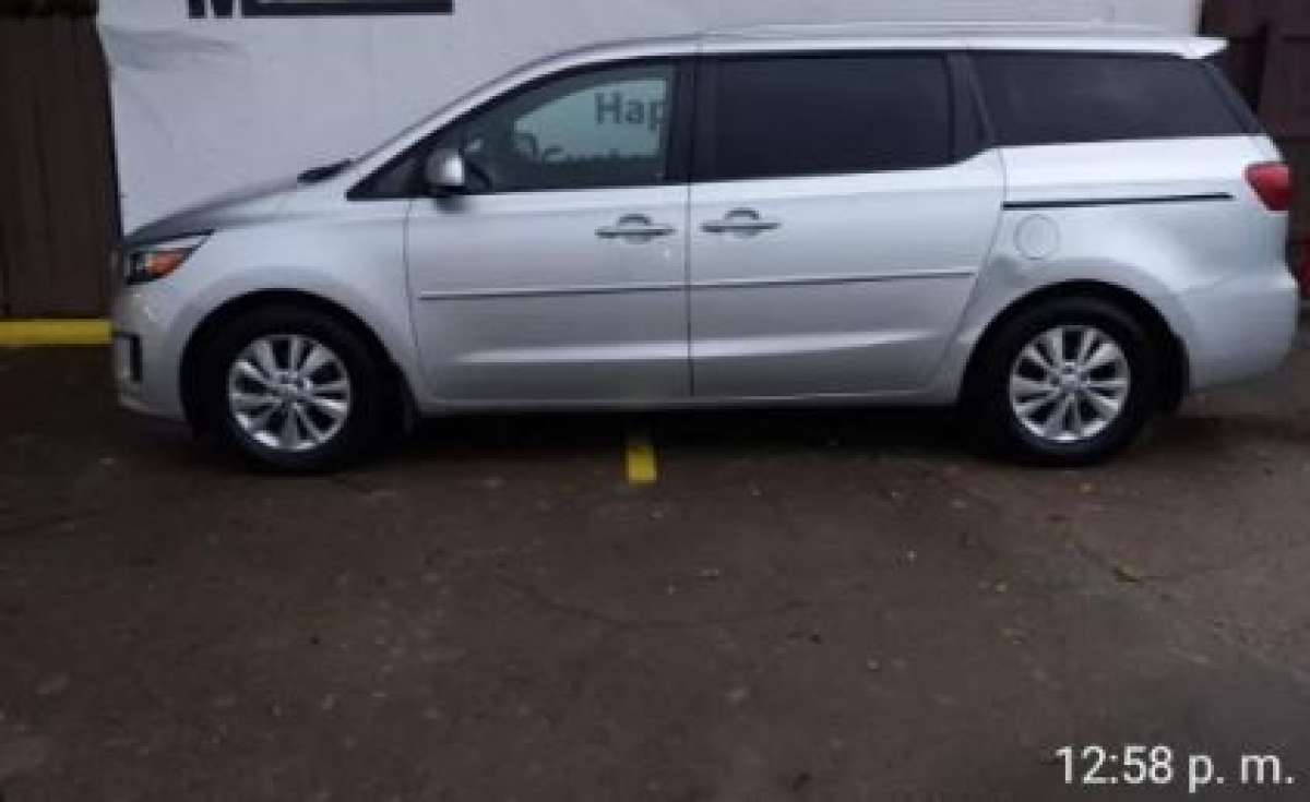 2016 Kia Sedona LX 90 k millas