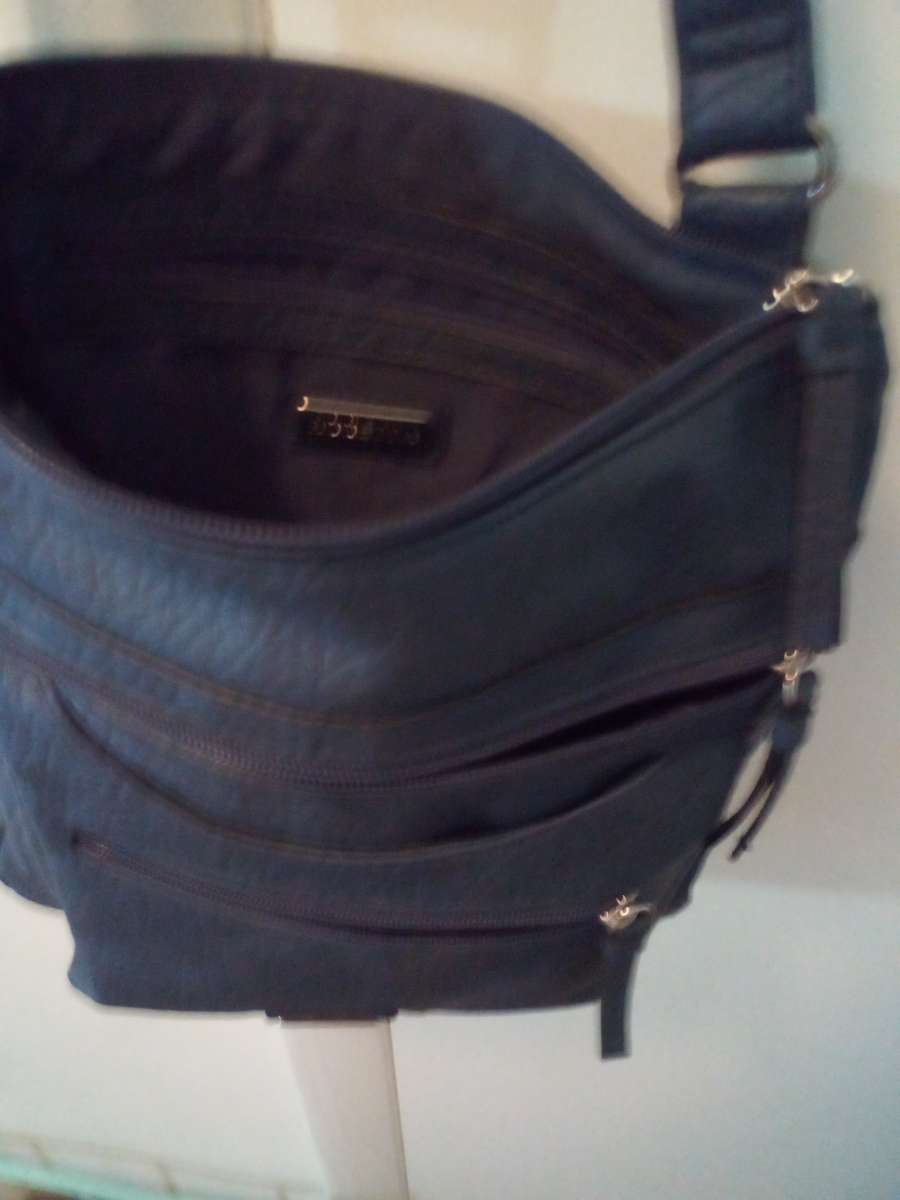ladies bag blue with pockets