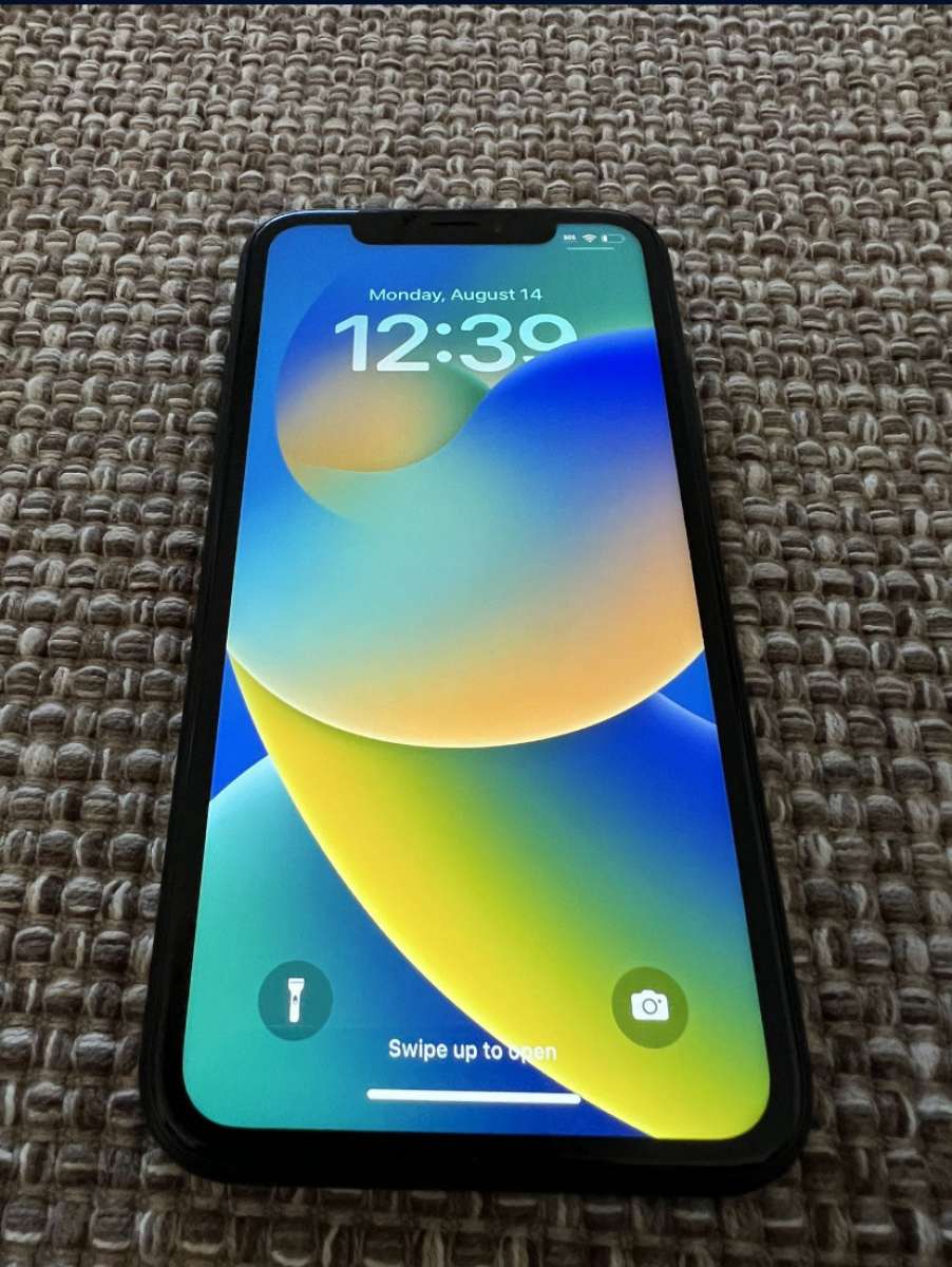 Apple IPhone XR Unlocked