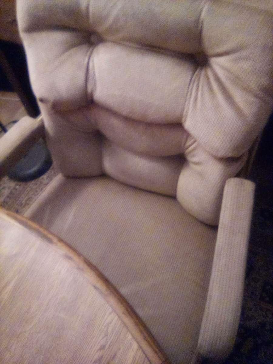 oak table and comfy chairs