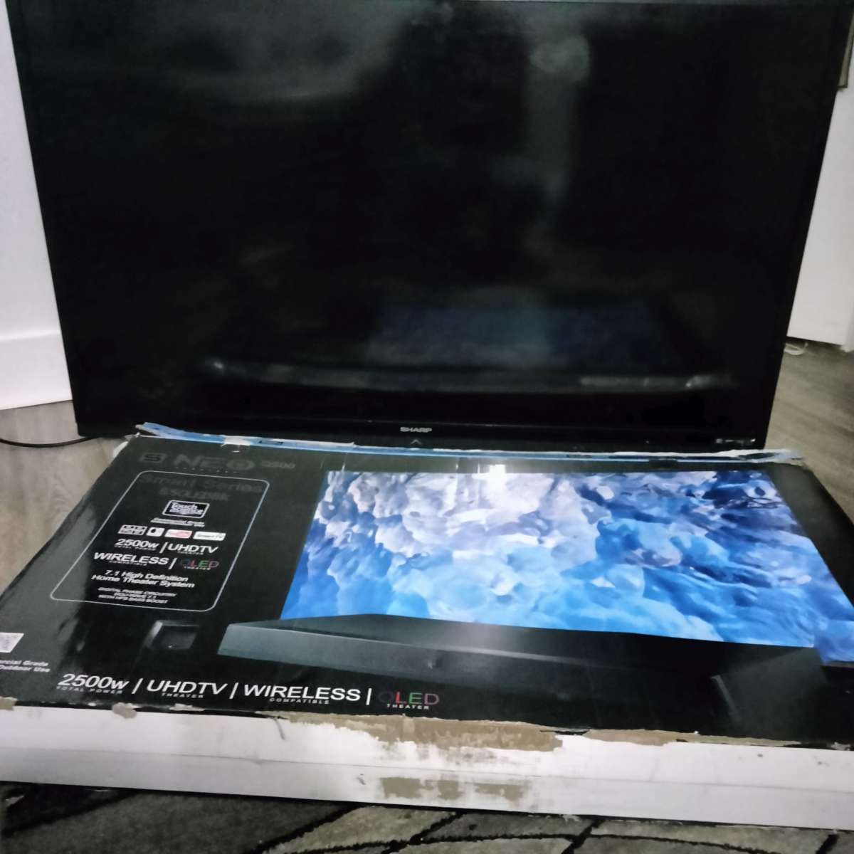 sharp 60in Aquos smart tv