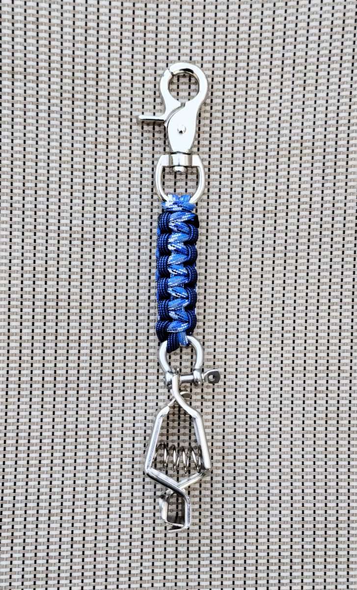 Paracord Gloves Clip