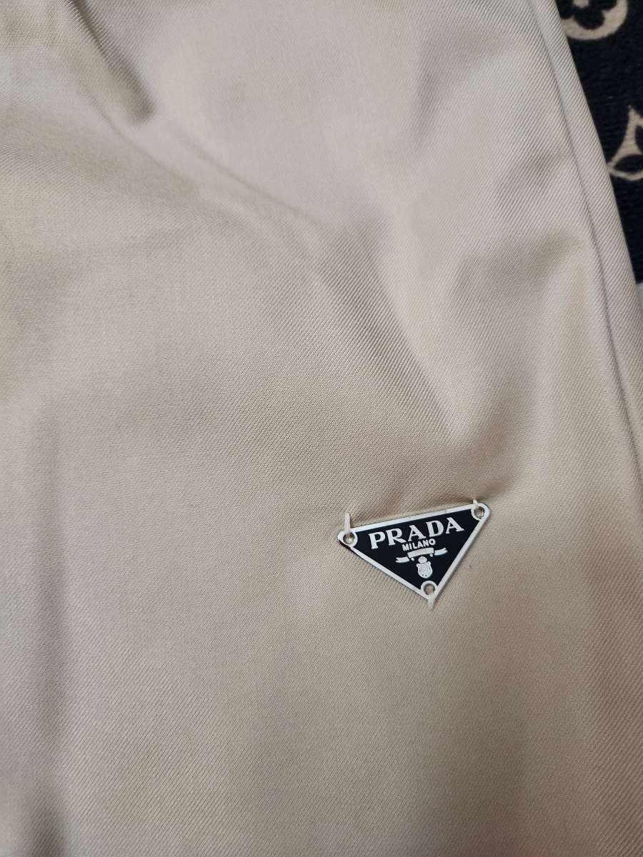 Prada shorts large