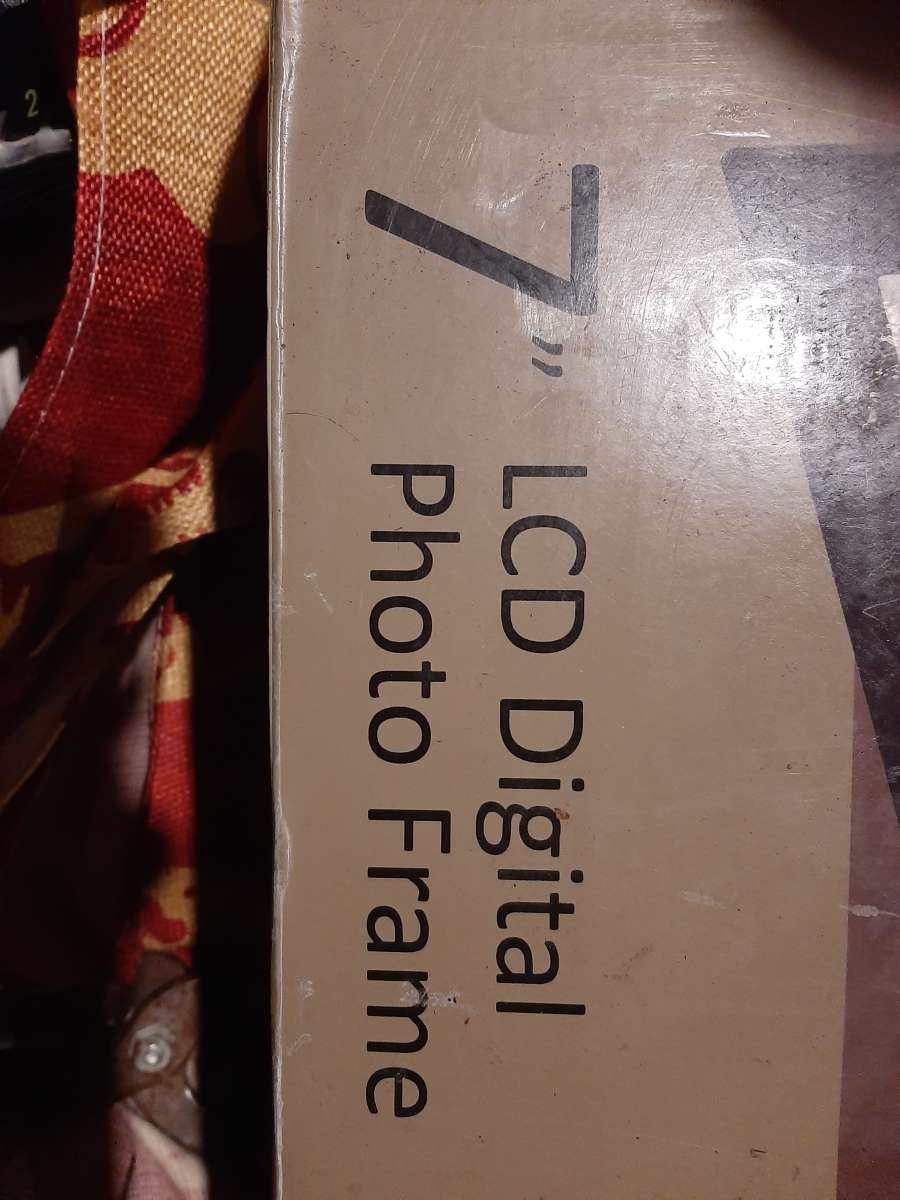 digital photo and video frame