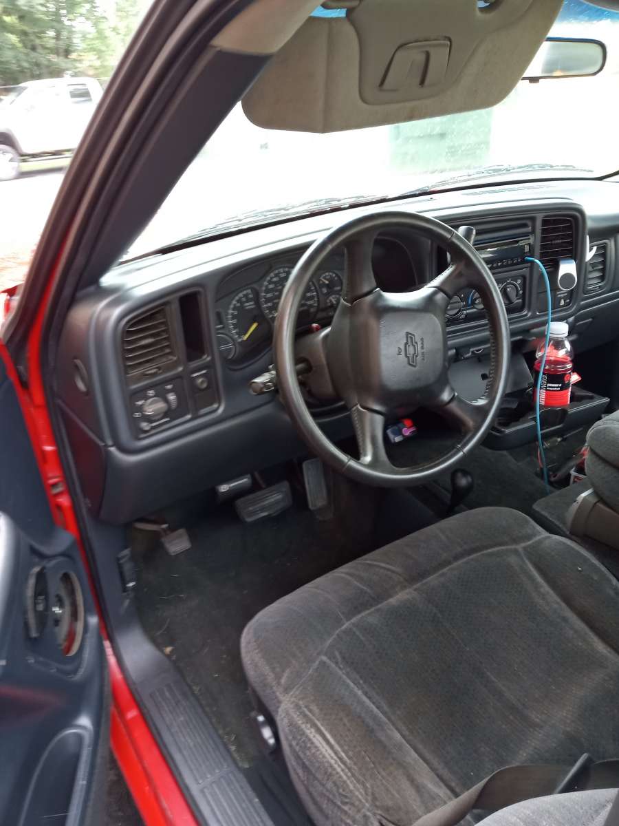 99 Chevy Silverado z71 4x4 single cab step side