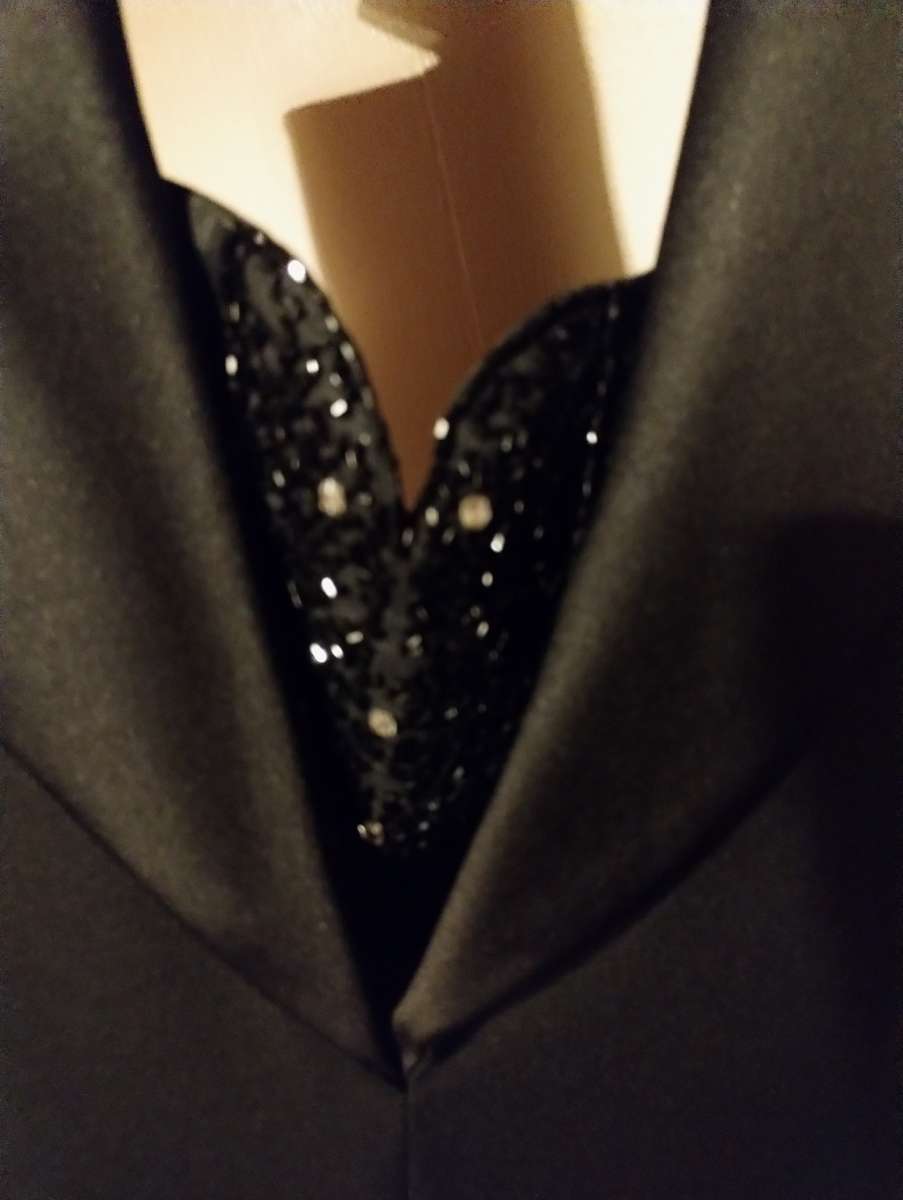 inner beauty size large  black dress