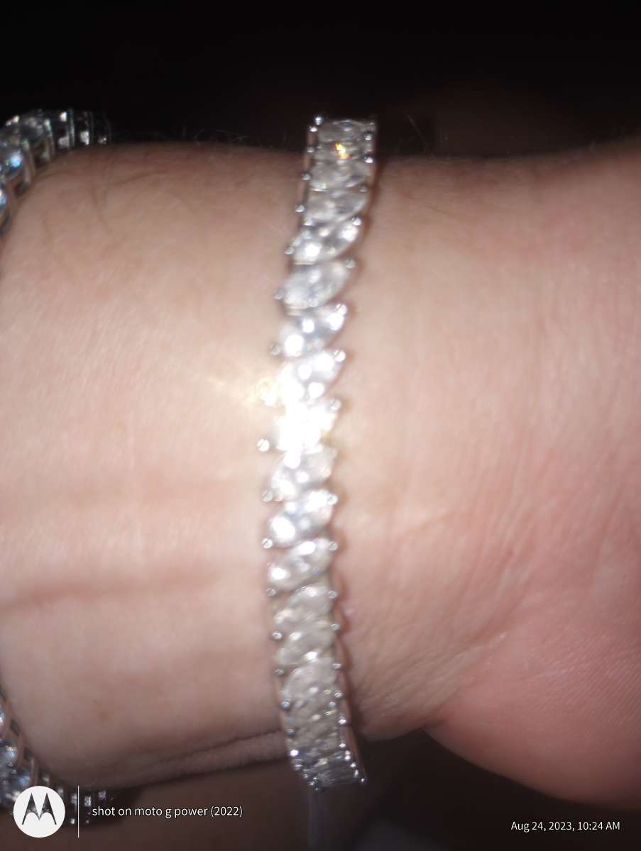 white gold tennis bracelet