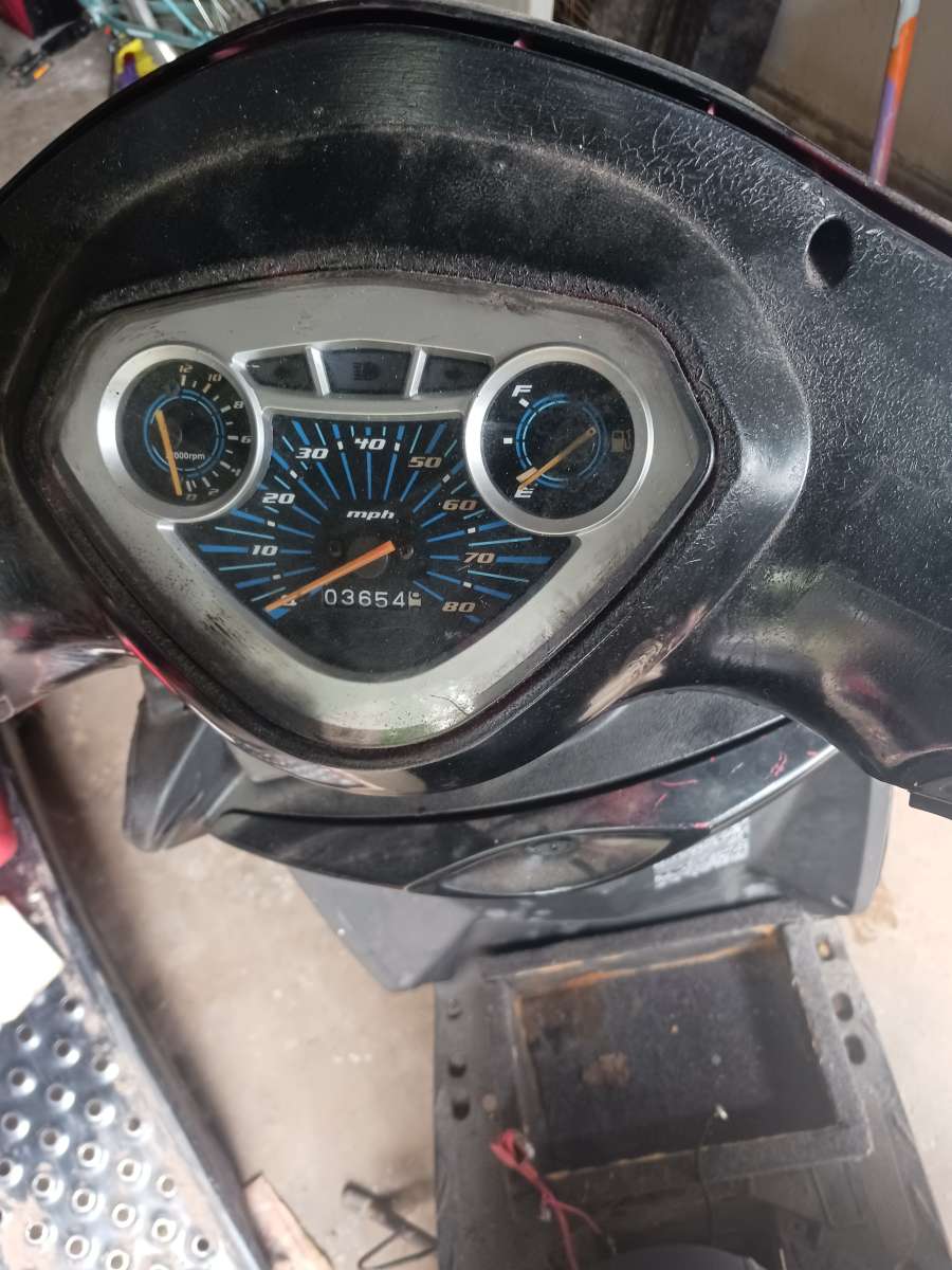 Im selling my moped runs fine