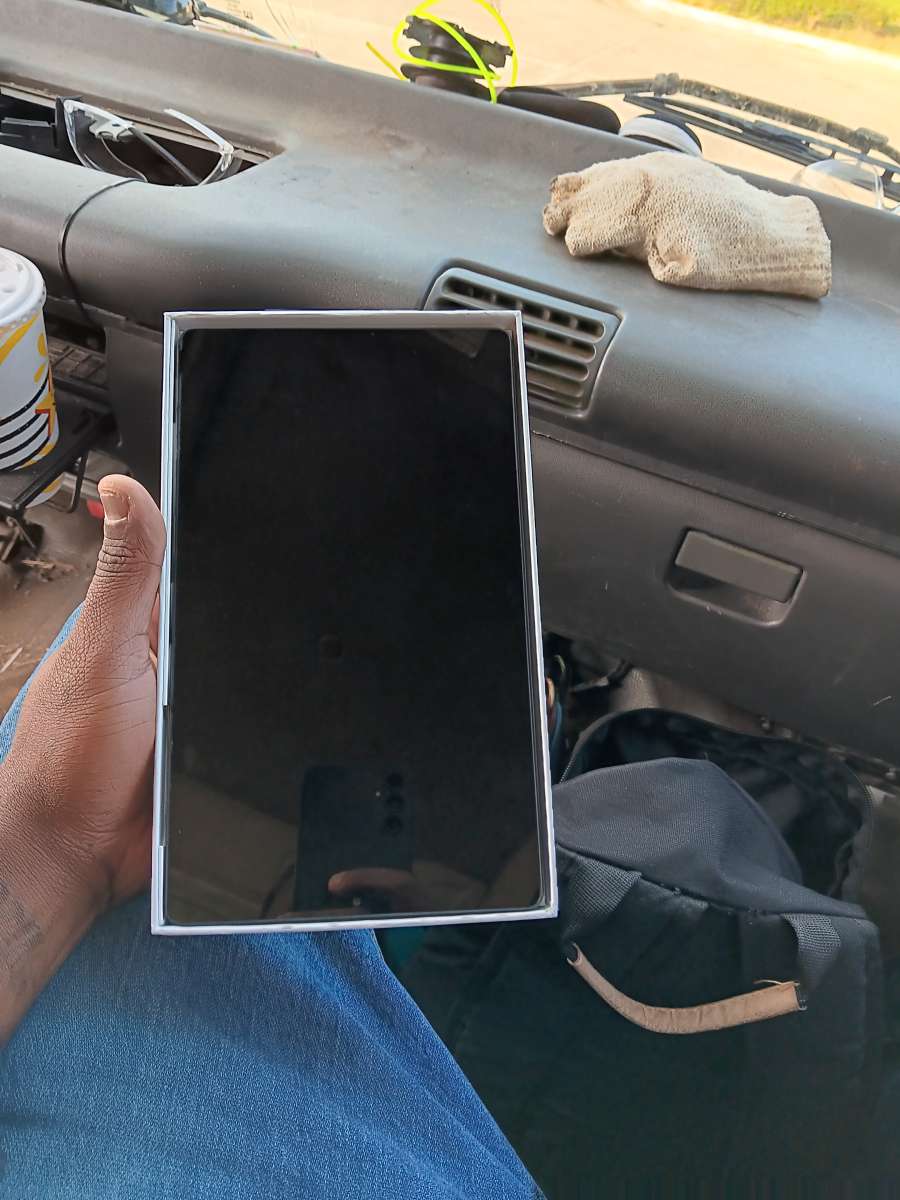 Samsung galaxy tab s7 with service on it