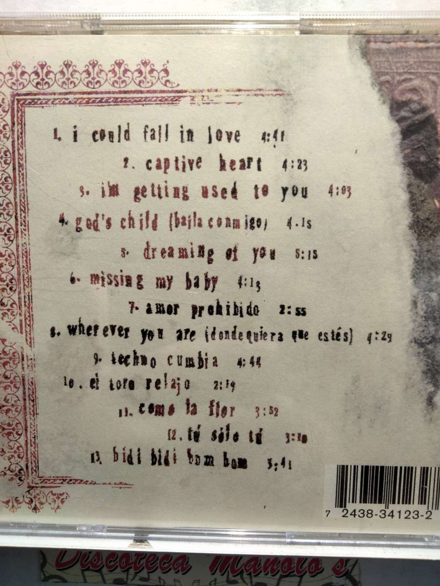 SELENA DREAMING OF YOU CD USADO EN EXC COND CAJA ABIERTA