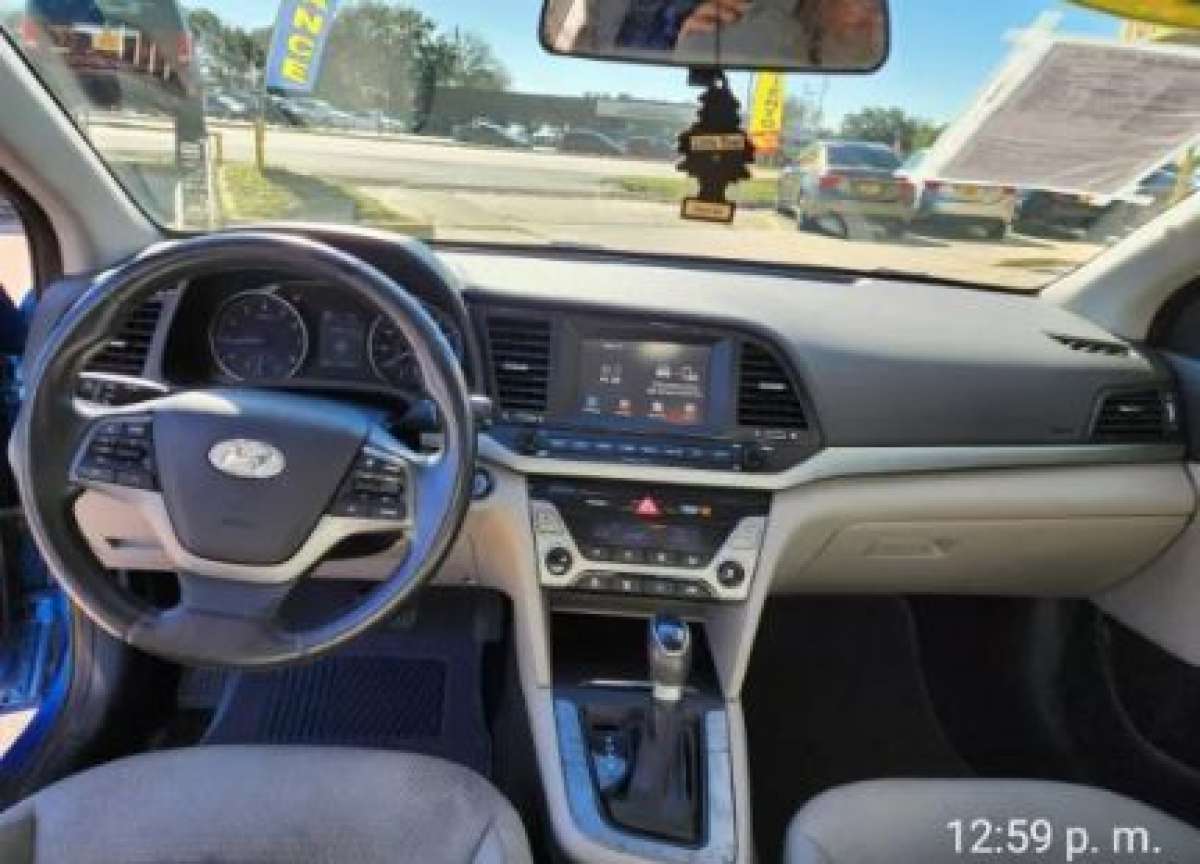 2018 Hyundai Elantra limited 90 k miles