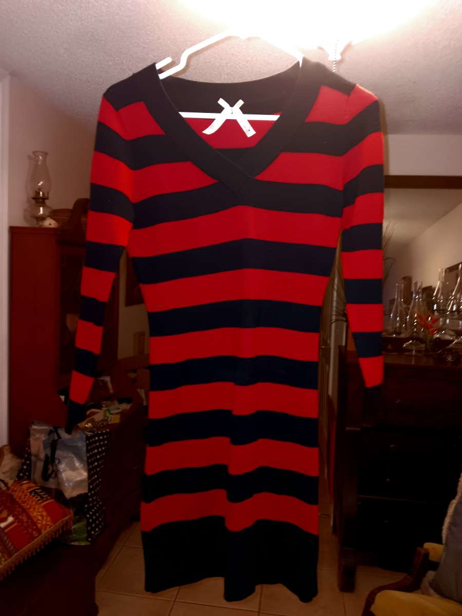 New Derek Heart sweater dress red black