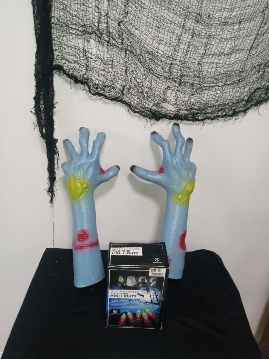 zombie monster hands  Halloween lights