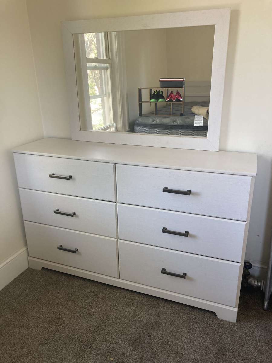 bedroom set