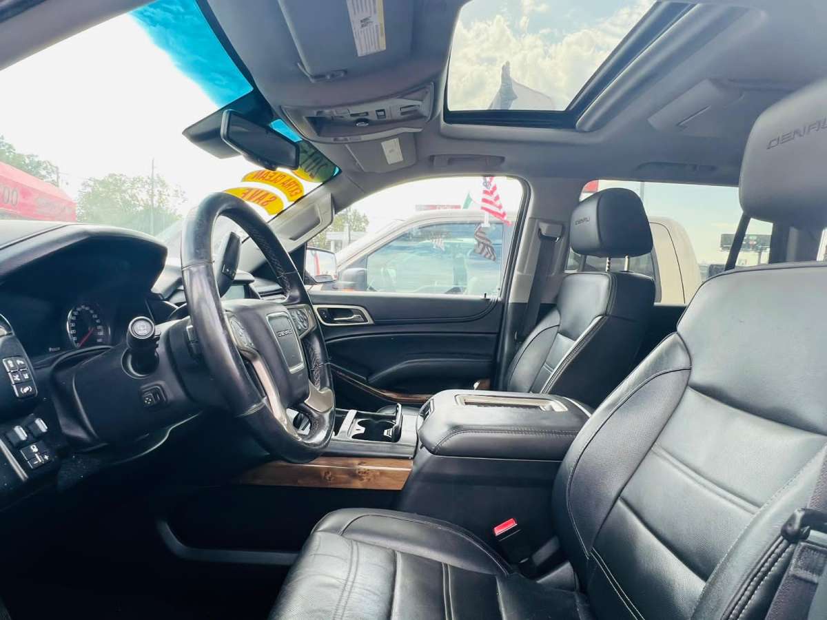 2016 Gmc Yukon Denali 153k millas