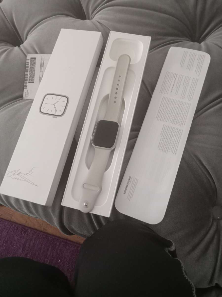 IPhone watch series 7 45mm