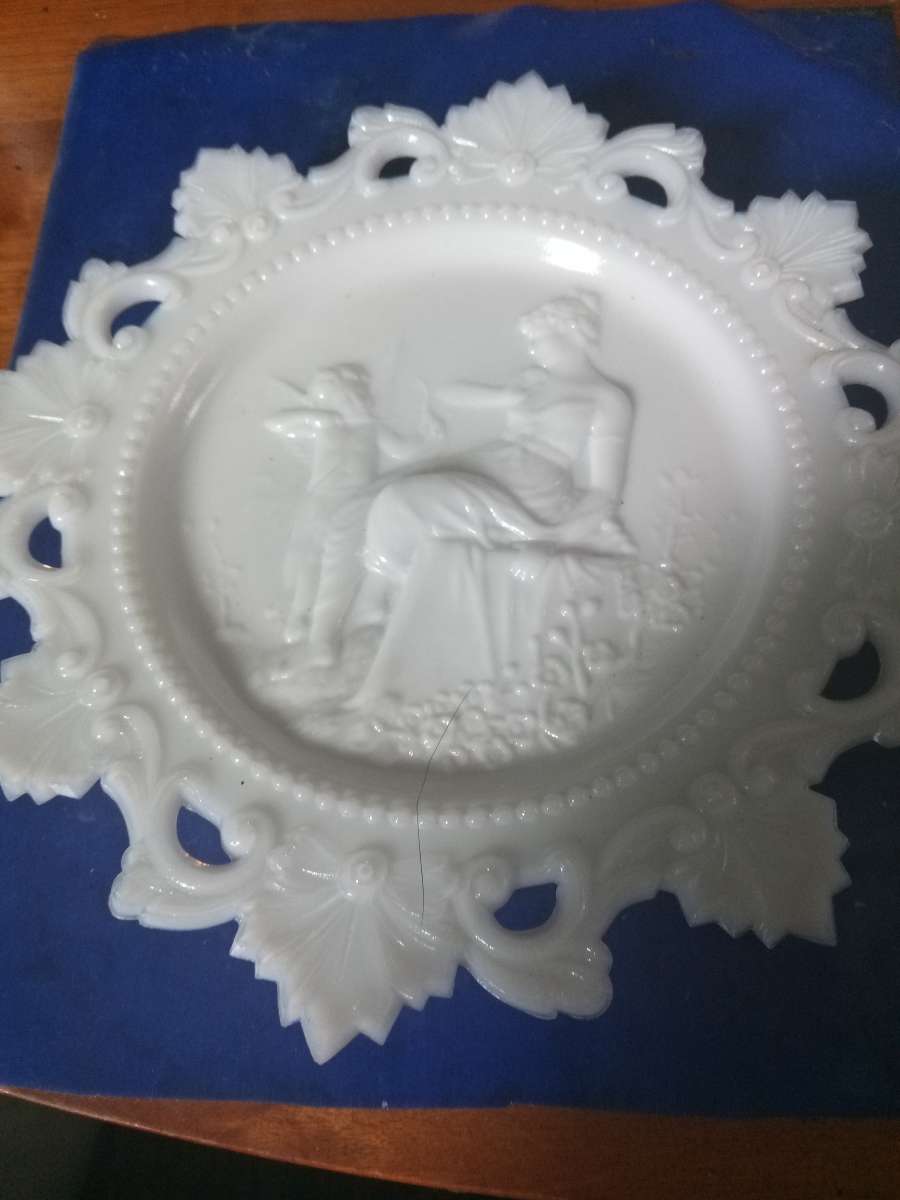 Westmoreland Cupid and Payche 7 inch Milk Glass Plate