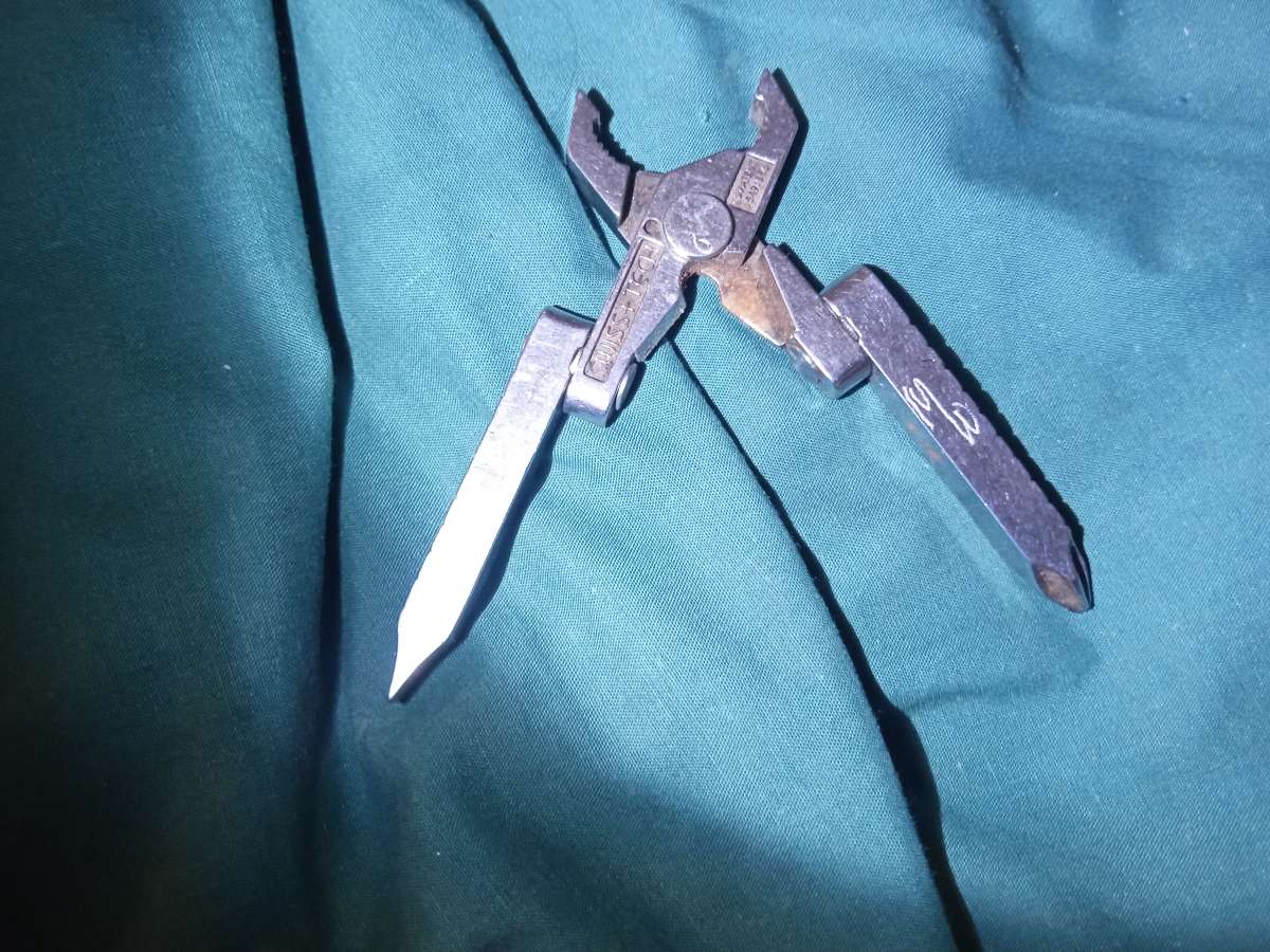 mini multi tool