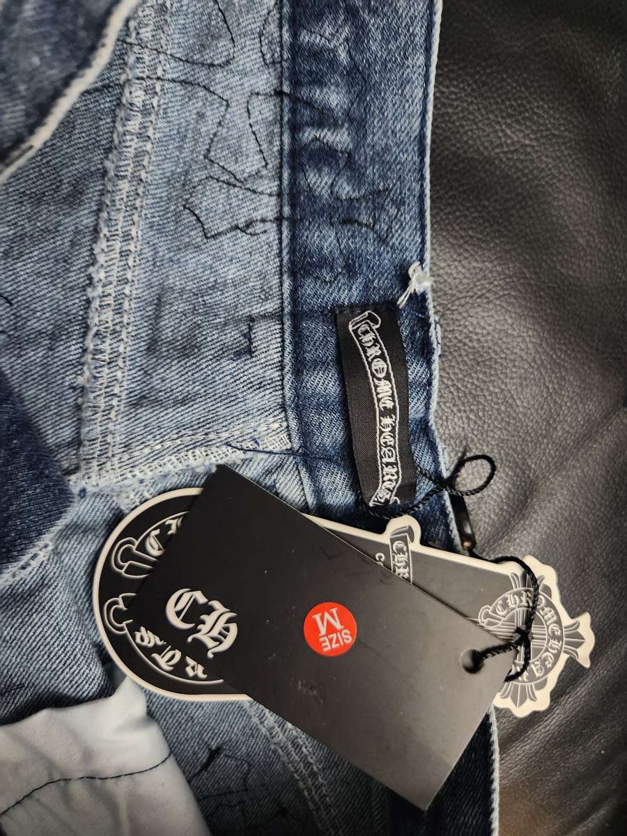 Chrome shorts medium