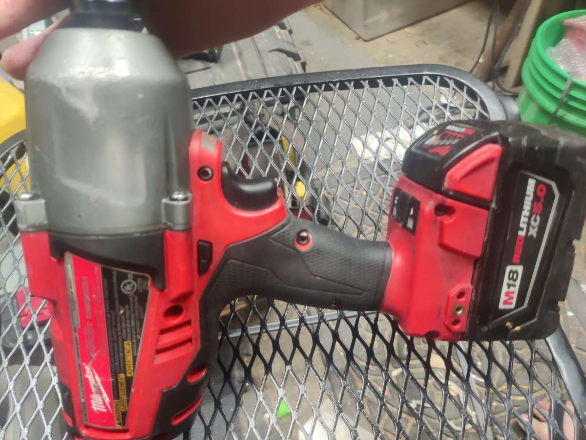 Milwaukee M18
