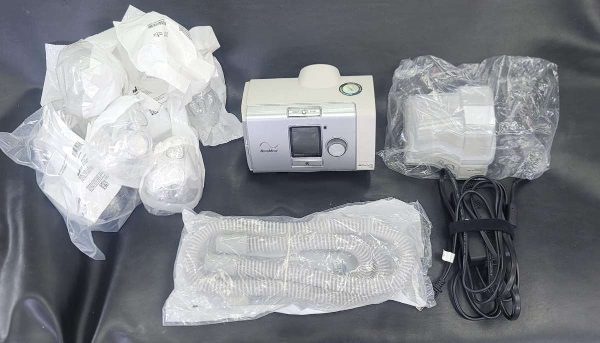 Resmed Airsense 10 machine AirCurve 10 S W Set
