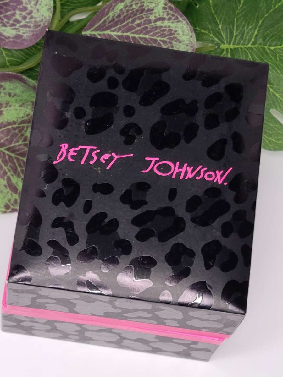 New in box Betsey Johnson Pink Watch With Heart Art