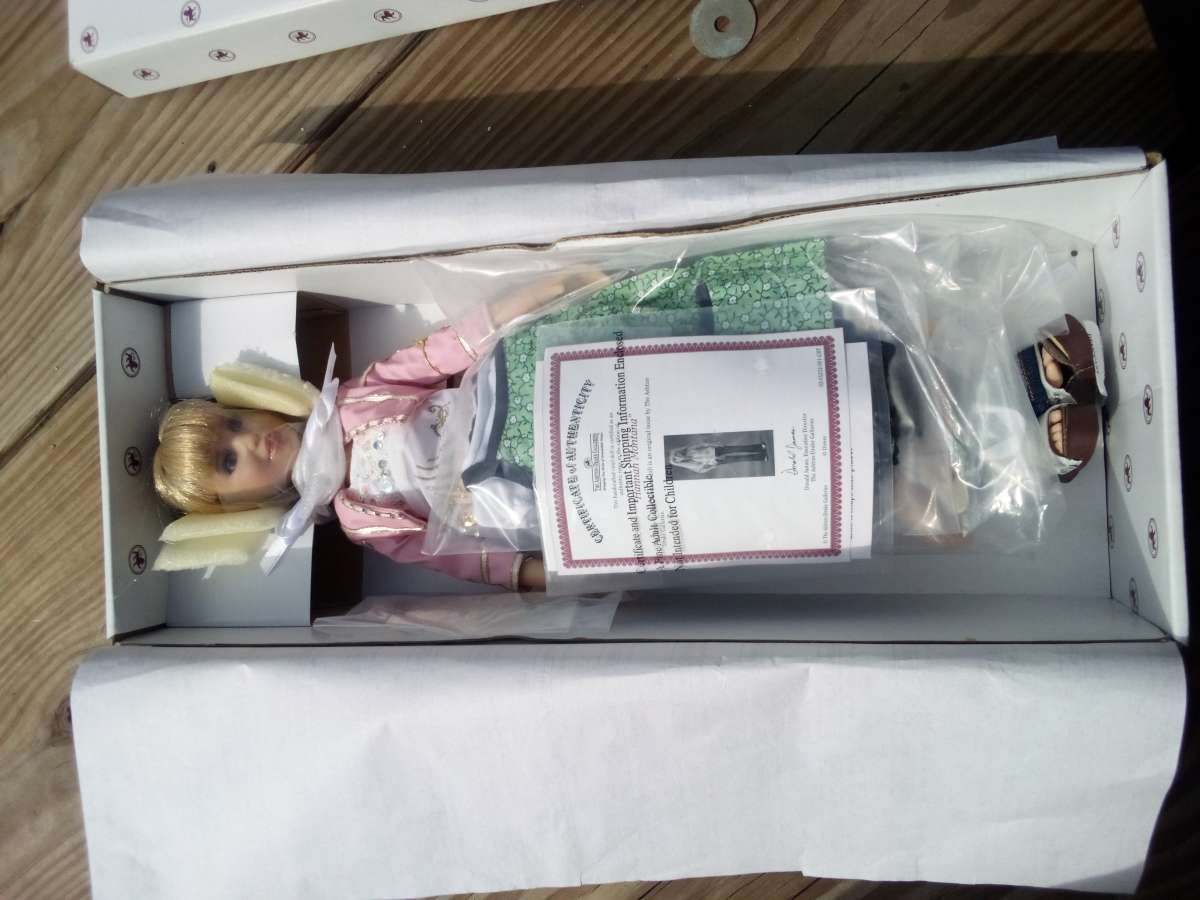 Hannah Montana porcelain doll by Ashton Drake