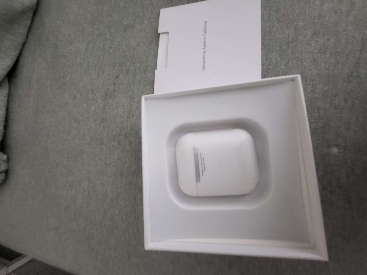 Apple airpods Gen 2