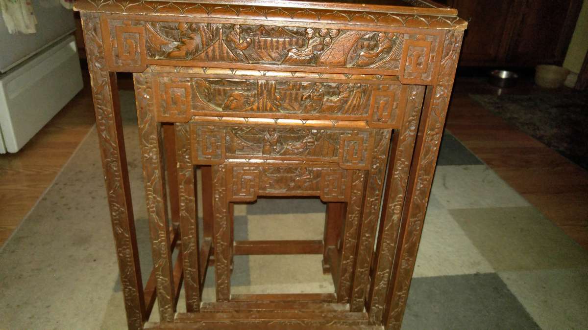 Nesting tables 4pc set Very Good Condition circa 1920s