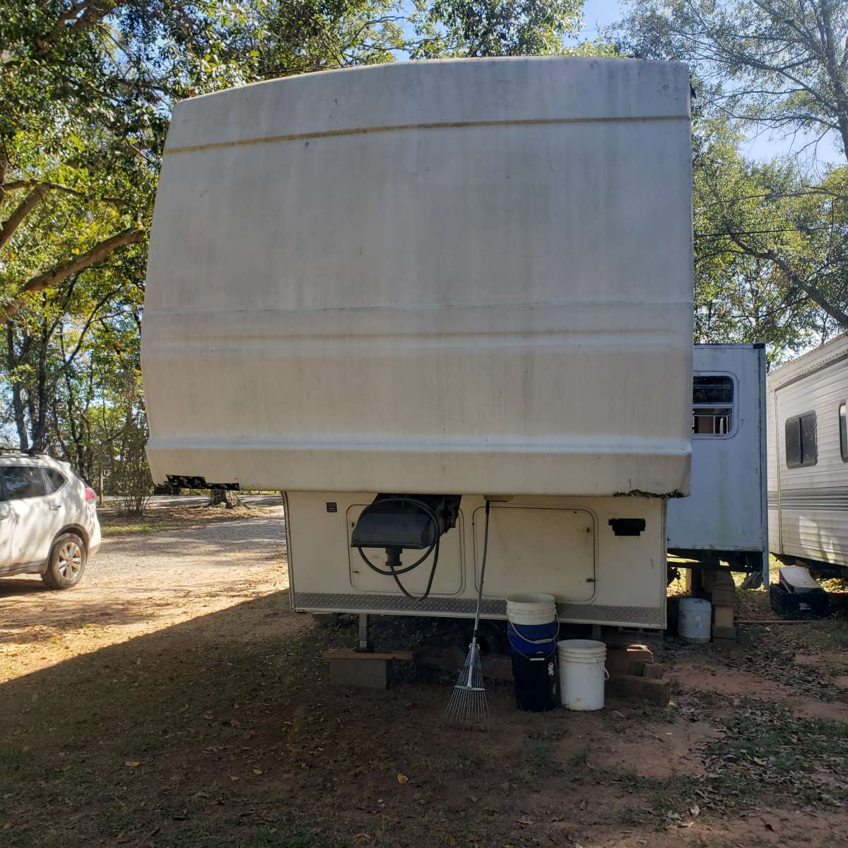 fifth wheel camper