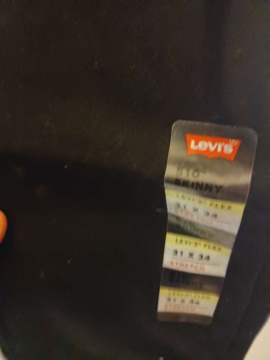 Men pant perry Ellis and Levi jeans and more 38 x32 31x32