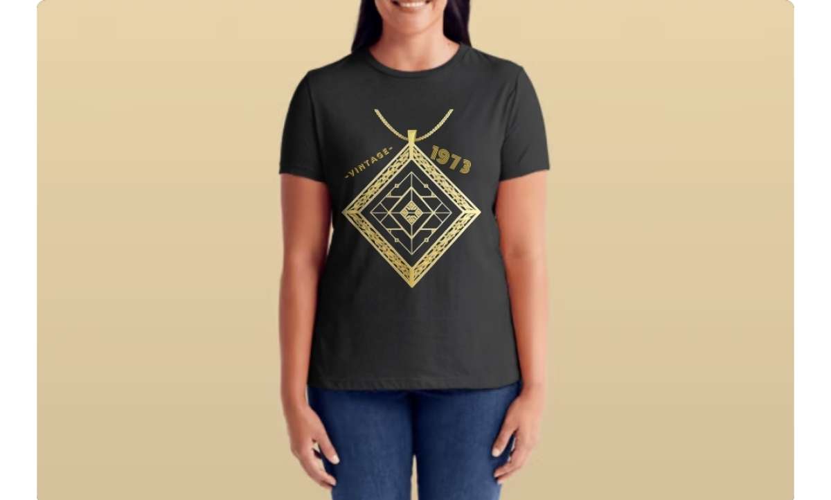 gold Chan vintage 1973 t shirt